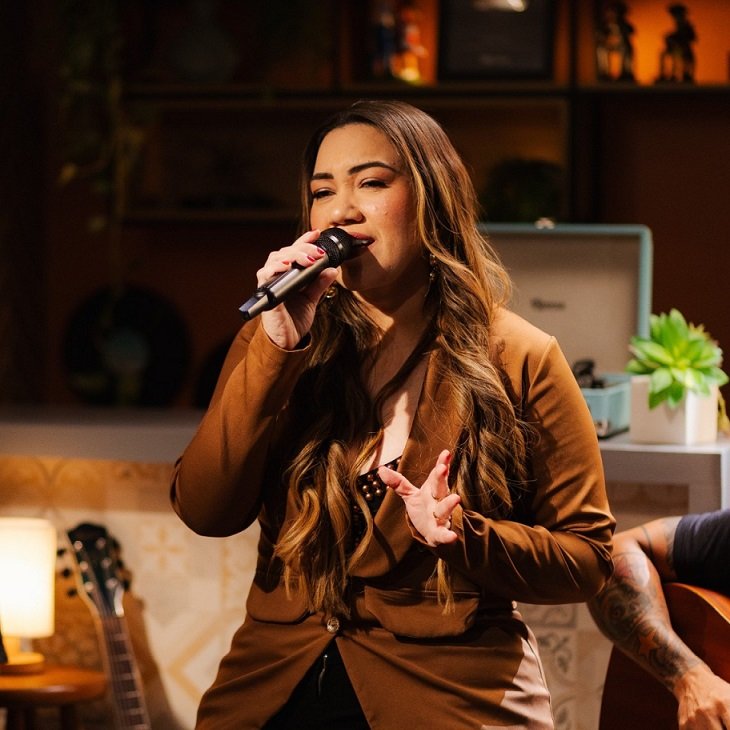 “Acústico Delas” chega no Mês das Mulheres para celebrar presença feminina na música