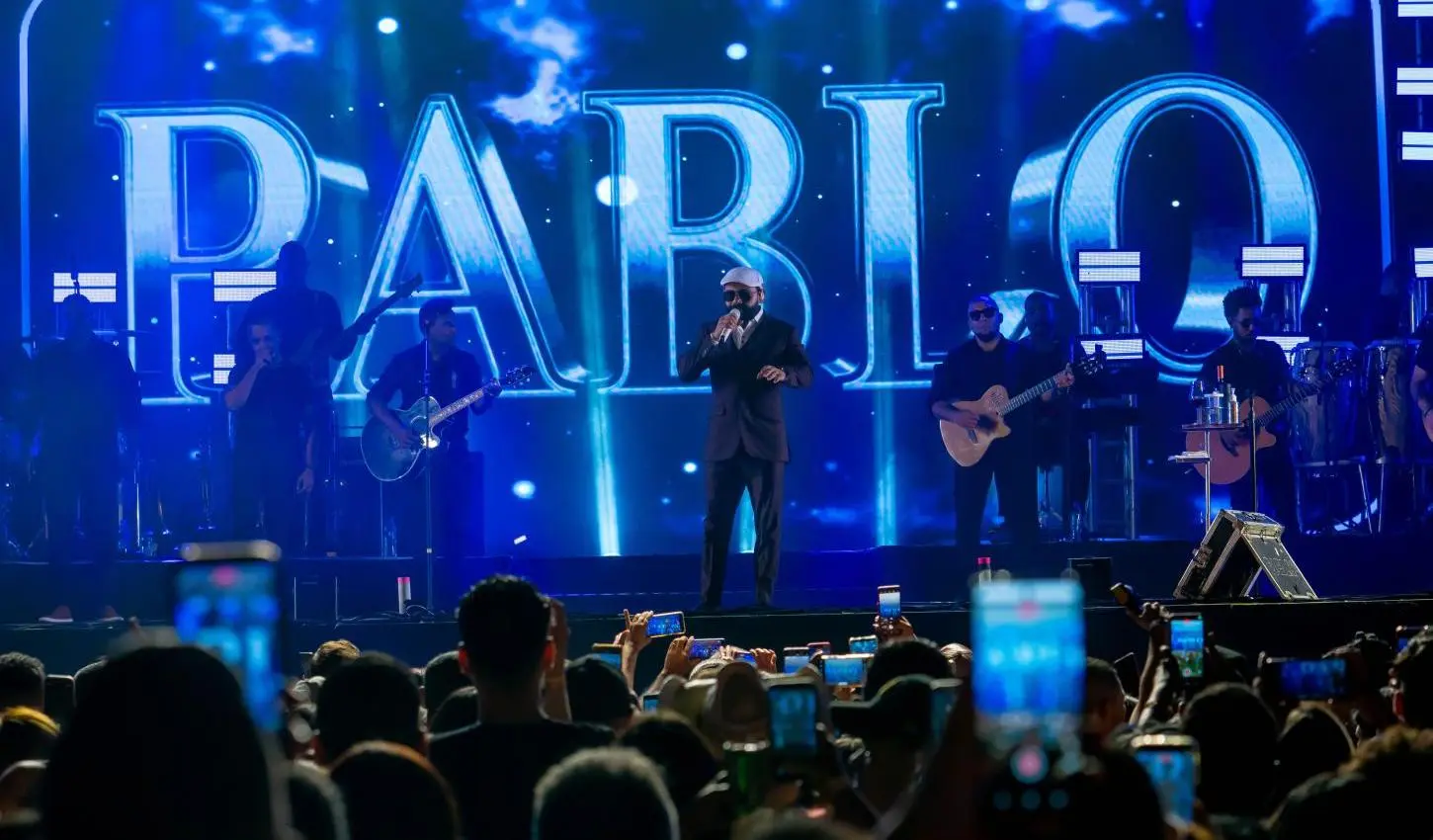 Pablo esgota shows em São Paulo e Rio e celebra nova fase com o álbum “O Amor é Brega”