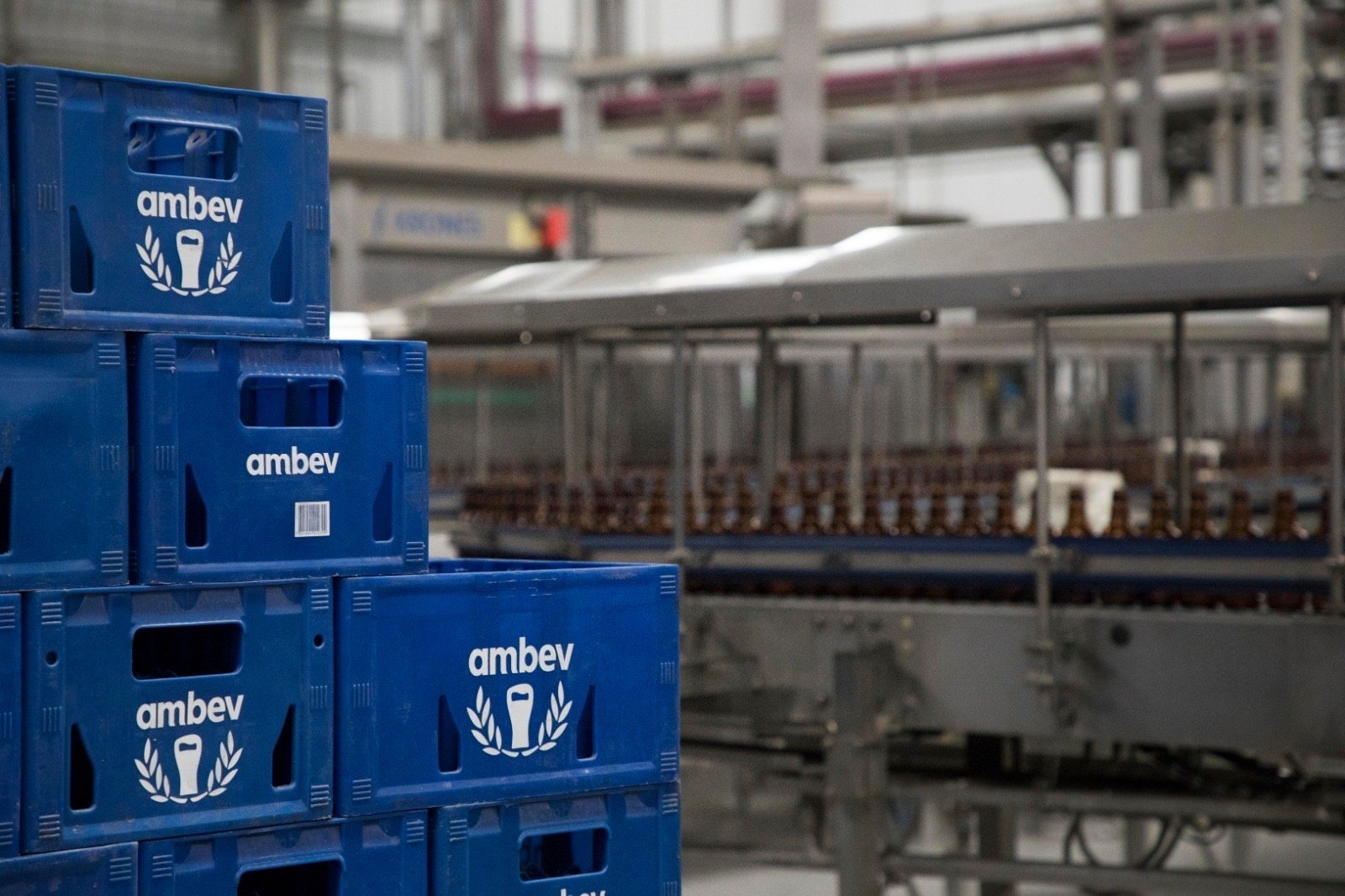 Ambev oferece crédito assistido e renegociação de dívidas para 250 mil bares e restaurantes de todo o Brasil