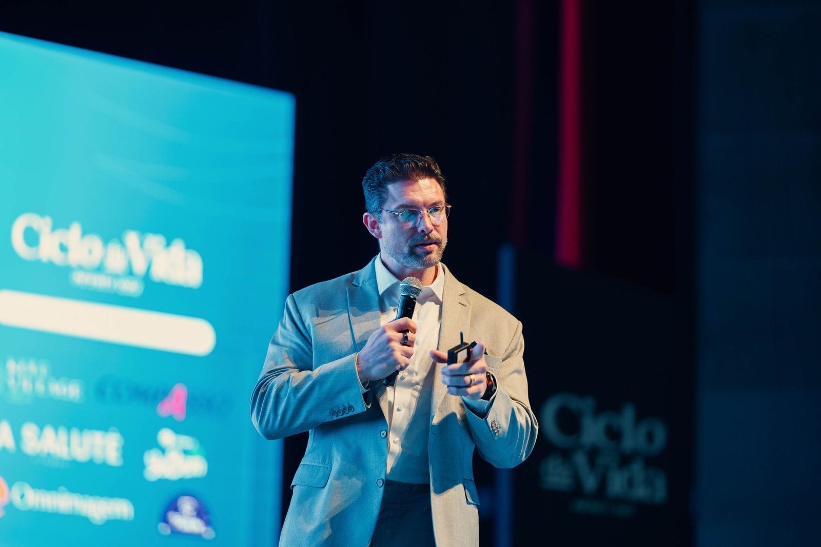 “Estilo de vida é o maior modificador hormonal disponível”, defende médico Paulo Muzy