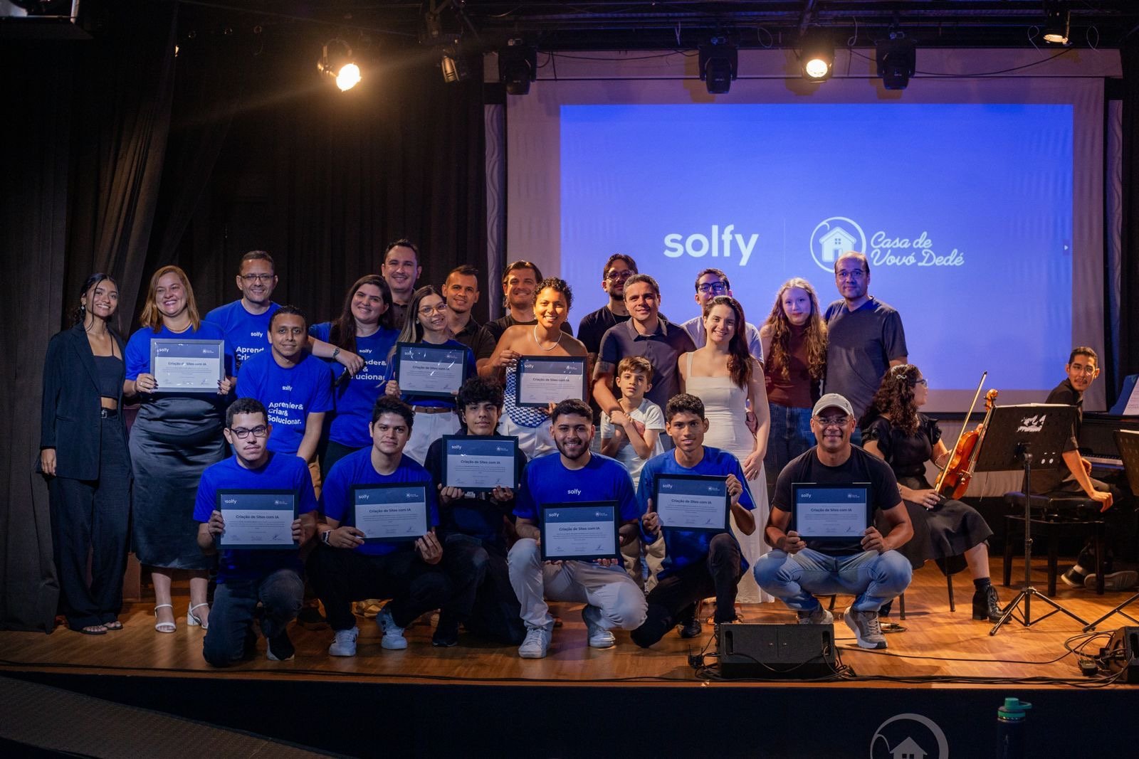 Jovens da Barra do Ceará criam sites com IA e disputam desafio inspirado no Shark Tank