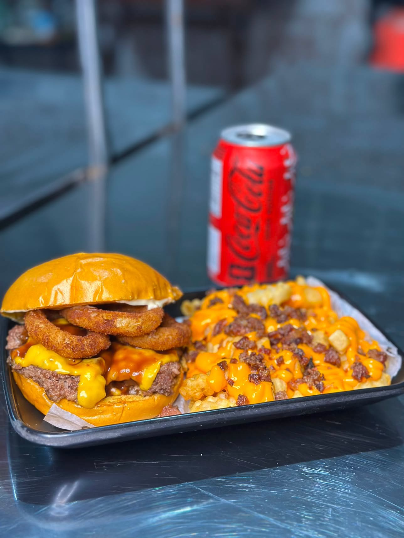 Major Burger & Pizzas: o endereço de Fortaleza onde o artesanal encontra o sabor de casa em cada combo”