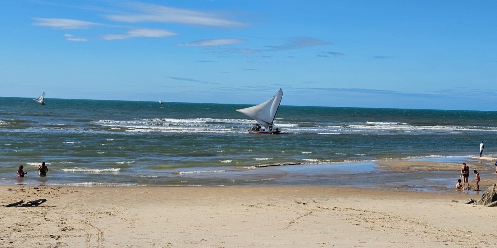 REGATA DA CAPONGA TEM COMPETIÇÕES, CULTURA E SHOWS NESTE FIM DE SEMANA