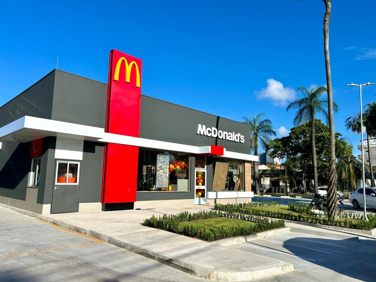 Emprego jovem: McDonald’s abre 50 vagas em Fortaleza