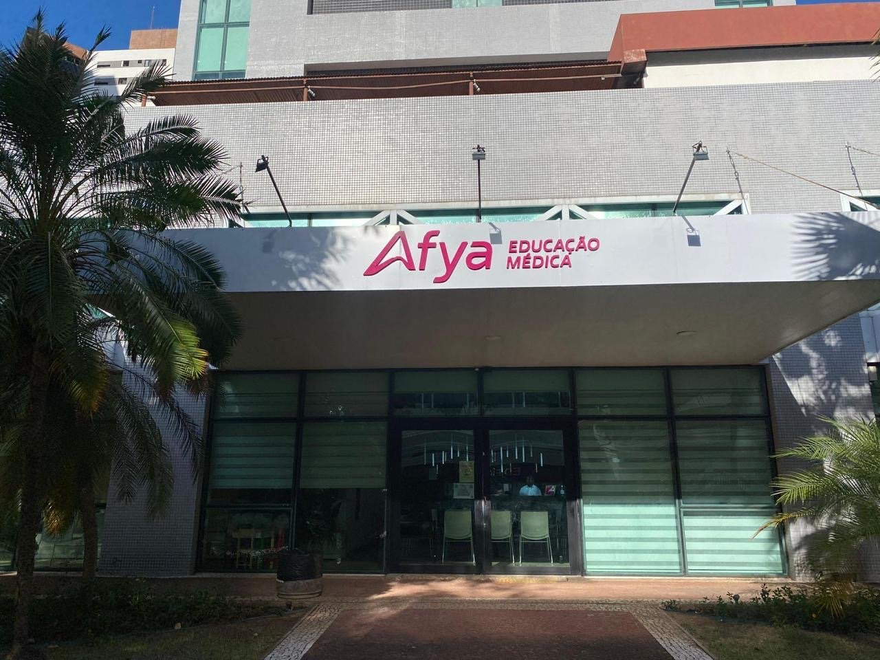 “Casa do Médico” | Afya Fortaleza realiza mais uma edição do projeto abordando a Endometriose – do diagnóstico ao tratamento da infertilidade*